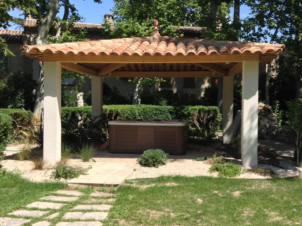 Hostellerie Les Frenes Avinyon Dış mekan fotoğraf